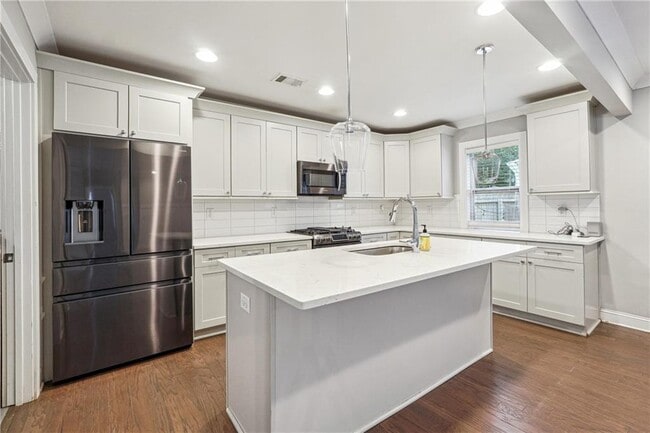 Building Photo - 1919 North Ave NW