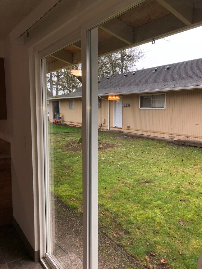 Building Photo - Legacy Creek Duplexes