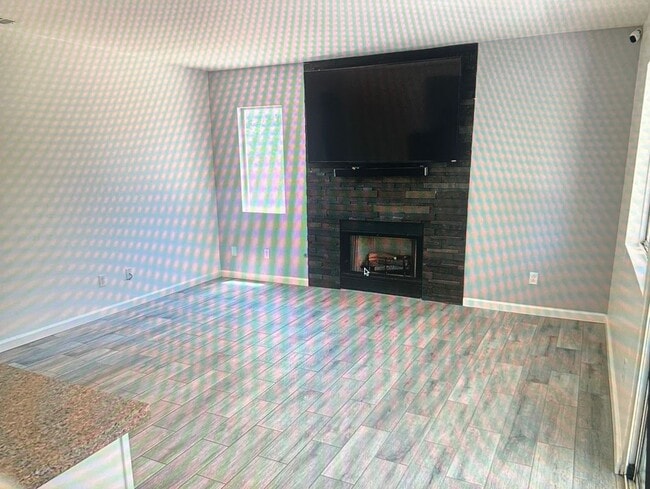 Building Photo - 15151 Coral Ct