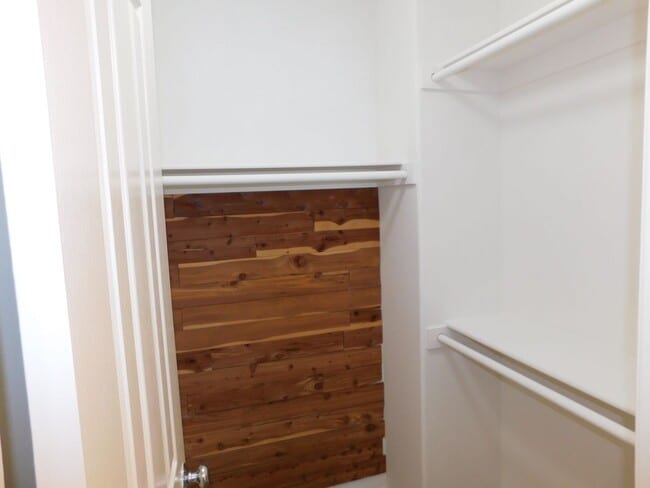 Building Photo - Beautiful detached home in Quail Hill. 2 M...