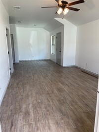 Building Photo - 2424 Duntov Dr