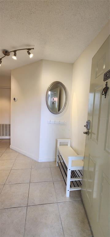 Building Photo - 1515 Pinellas Bayway S