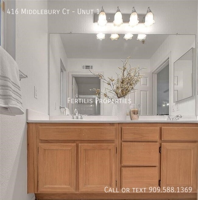 Building Photo - 416 Middlebury Ct