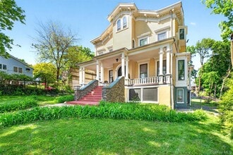Building Photo - 130 Depew St