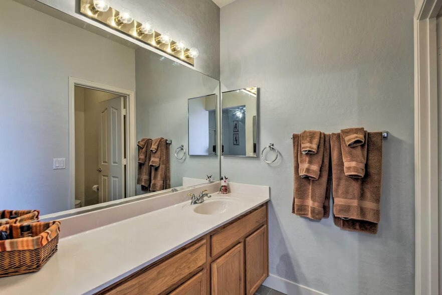 Building Photo - 7316 E Whispering Wind Dr