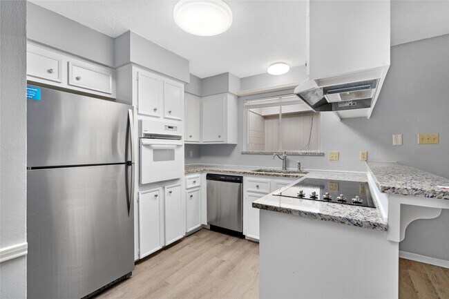 Building Photo - 53 River Creek Way