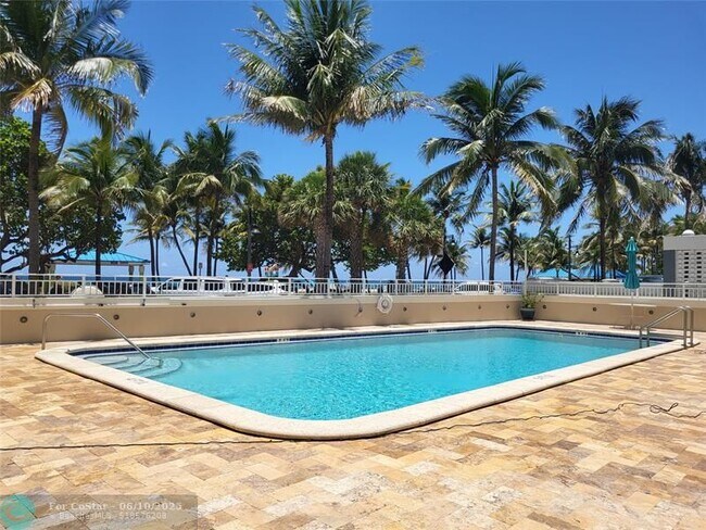 Building Photo - 133 N Pompano Beach Blvd