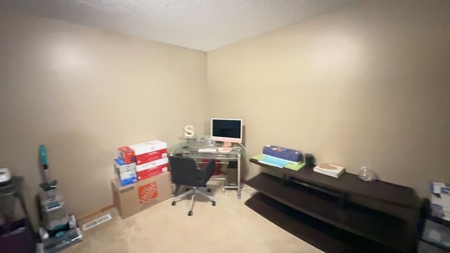 Building Photo - Beautiful 2 Bed, 2 Bath Townhome for Rent ...