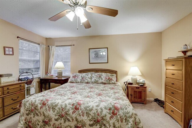 Building Photo - 16822 Rippling Mill Dr
