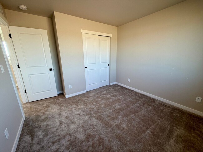 Building Photo - 1219 105th Avenue Ct