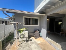 Building Photo - 3523 Kilauea Ave