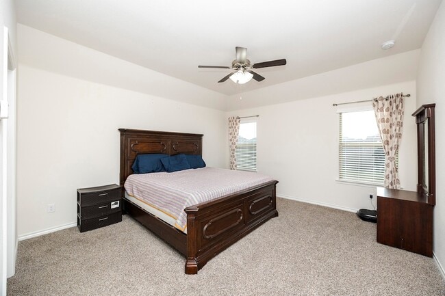 Building Photo - 3229 Trails End Rd