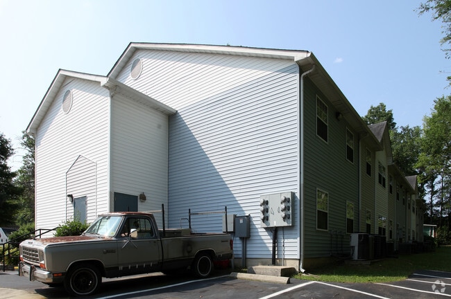 Building Photo - Mutual Manor