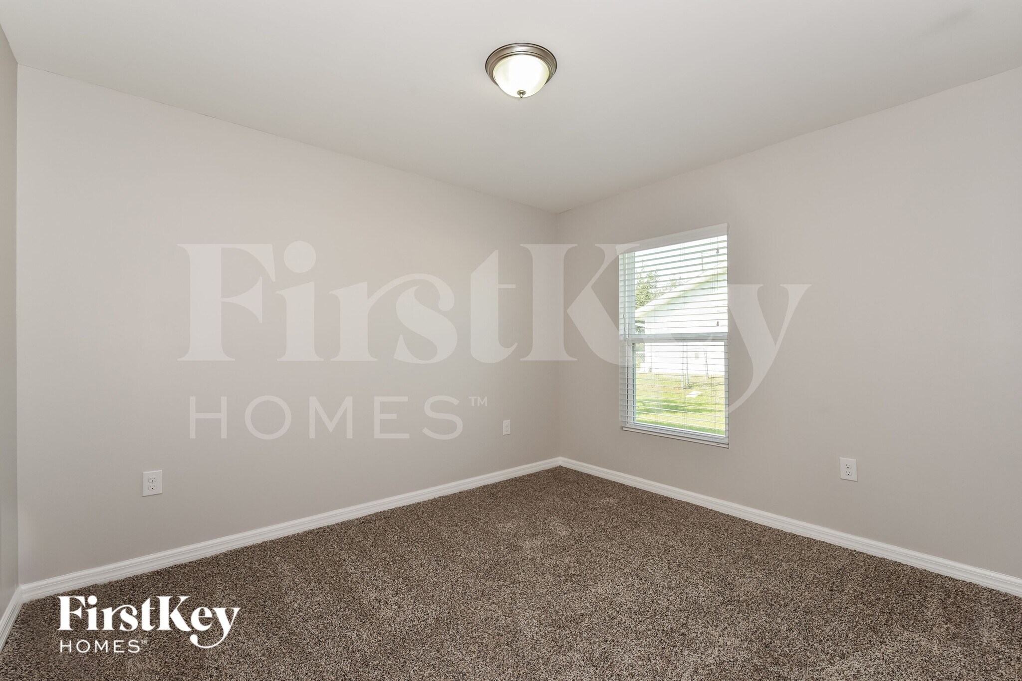 Building Photo - 1195 Desmond St