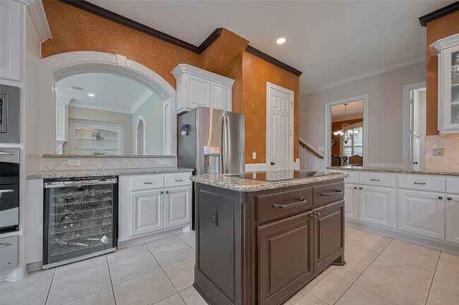 Building Photo - 11826 Legend Manor Dr