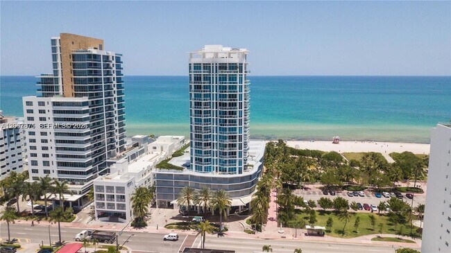 Building Photo - 6515 Collins Ave