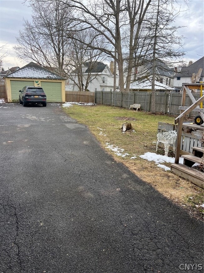 Building Photo - 110 Clinton Pl