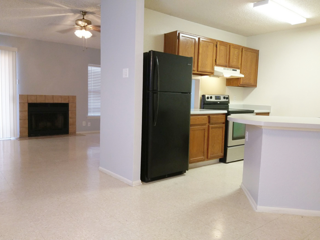 Kitchen to Living Room - 2527 Corian Glen Dr