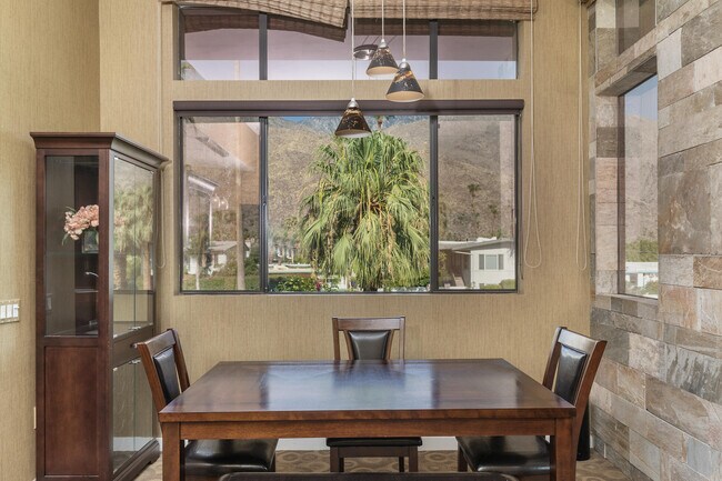 Building Photo - 780 E Palm Canyon Dr