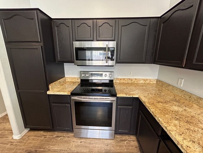 Building Photo - 16732 N 160th Ave