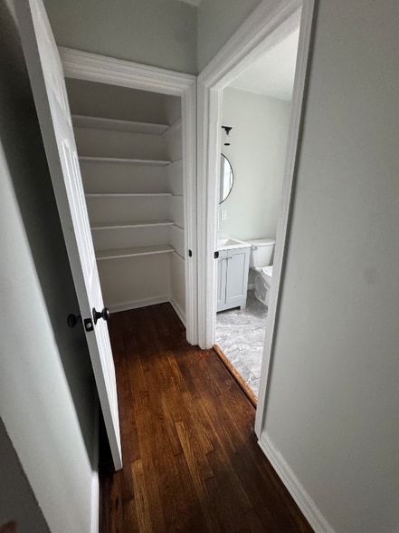 Building Photo - 1703 Avonlea Ave