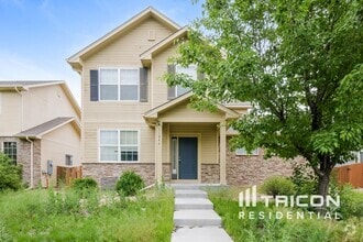 Building Photo - 11046 Oakland Dr
