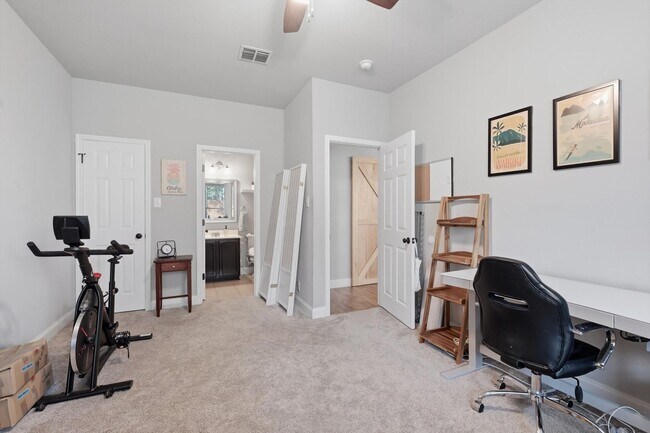 Building Photo - Bright Steubing Ranch Home with Two Primary Suites & Solar Panels