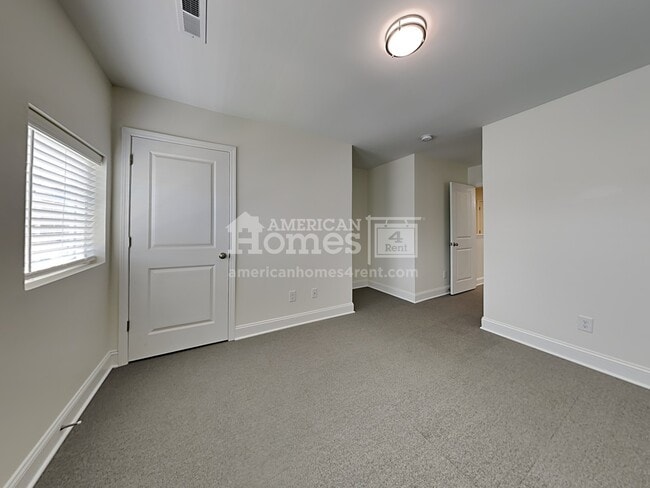 Building Photo - 2396 Eagle Creek Court