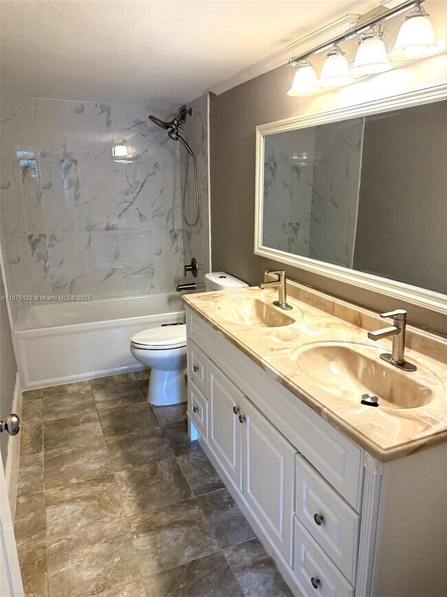 Building Photo - 2 bedroom in Aventura FL 33160