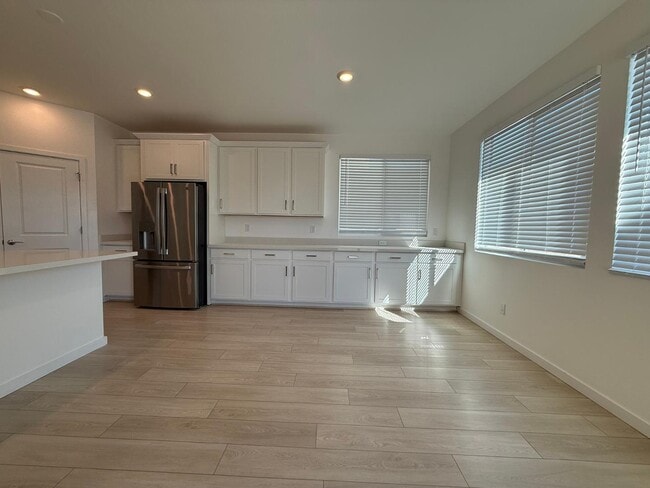 Building Photo - 17760 W Cassia Way