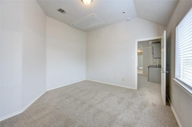 Building Photo - 6727 Patricia Ln