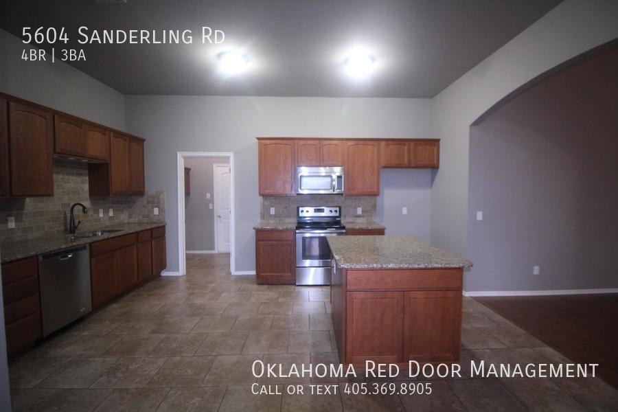 Building Photo - 5604 Sanderling Rd