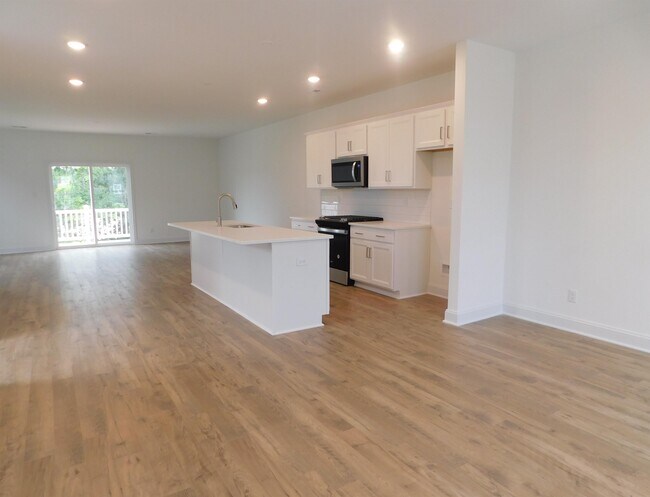 Building Photo - 7037 Leire Ln