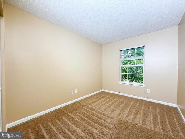 Building Photo - 4826 Buxton Cir