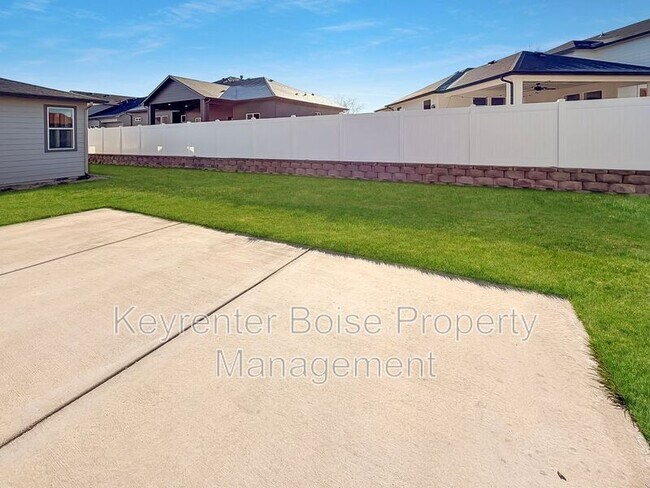 Building Photo - 4379 E Wedge St