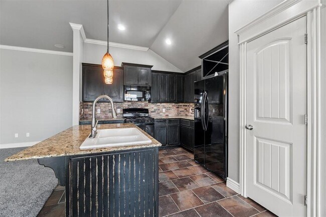 Building Photo - 4925 NW 164th Terrace