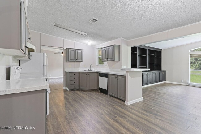 Building Photo - 5270 Otter Lane