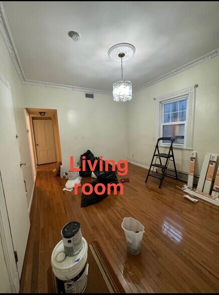 Building Photo - 130 Wilson Ave