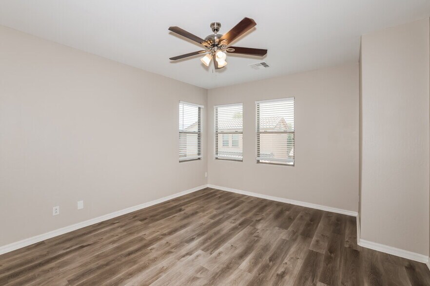 Building Photo - 14563 W Acapulco Ln