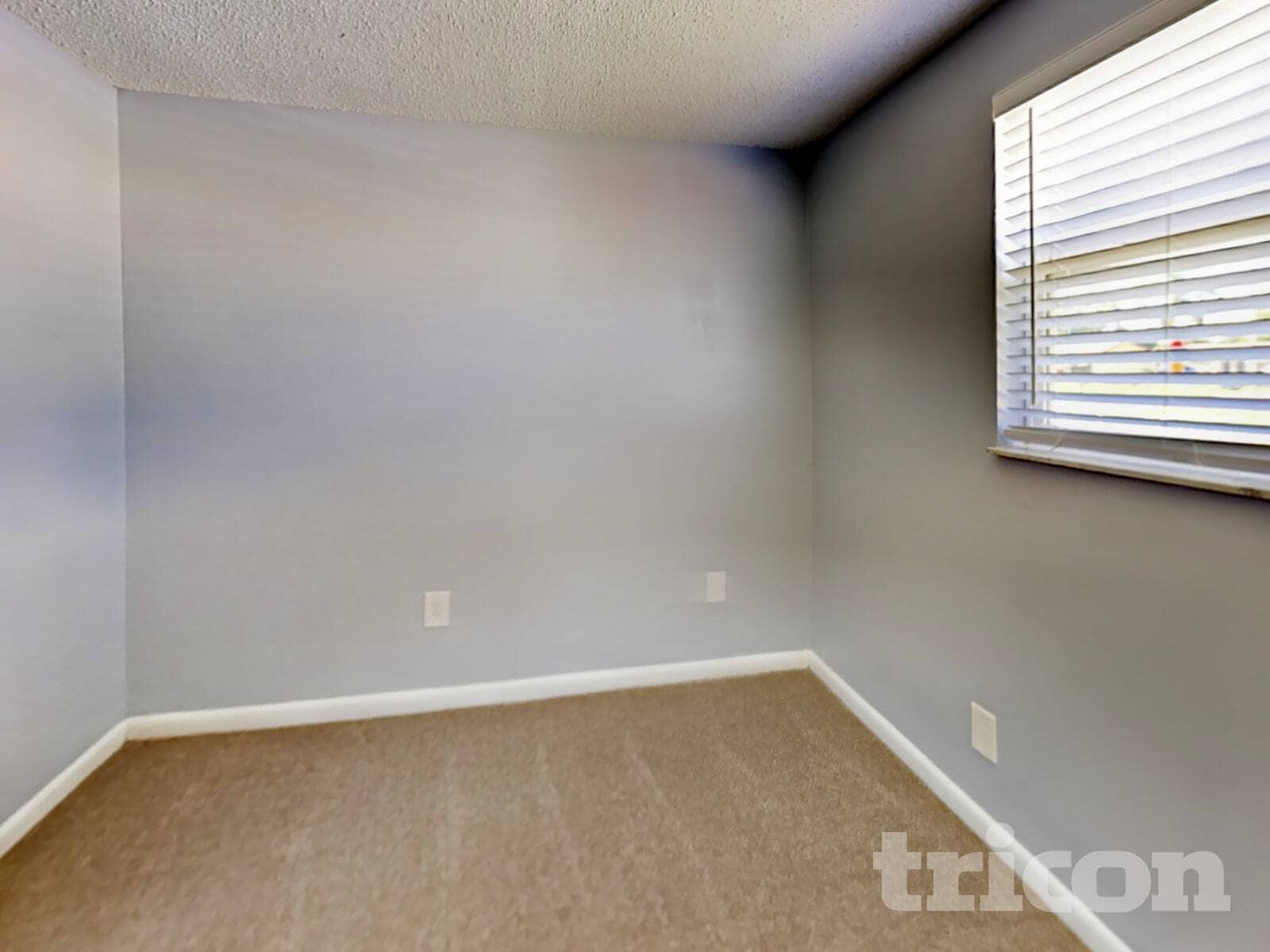 Building Photo - 8235 Donaldson Dr