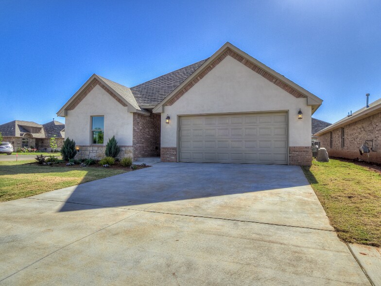Building Photo - 16716 Doyle Dr