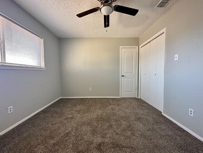 Building Photo - Updated 4 Bedroom Home w/ Gorgeous Floors
