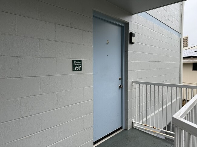 Primary Photo - 1936 Wilder Ave