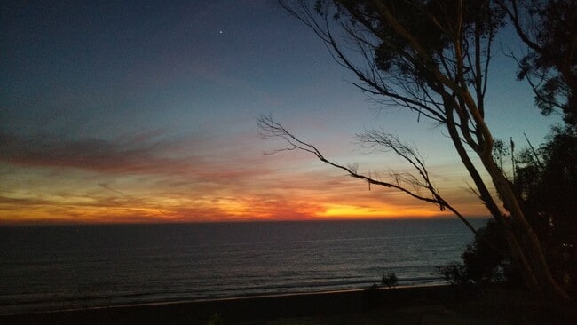 Building Photo - 639 26th St