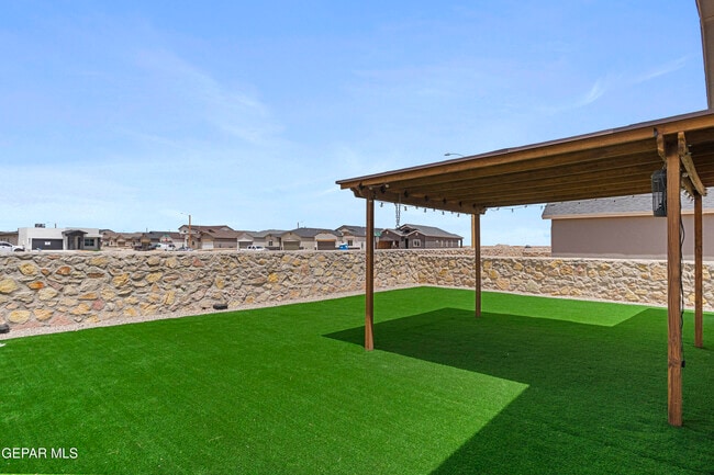 Building Photo - 7445 Norte Mesa Ln
