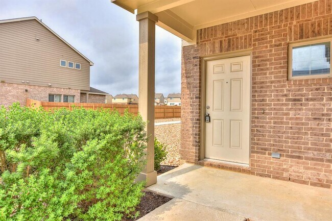 Building Photo - 420 White Steppe Way