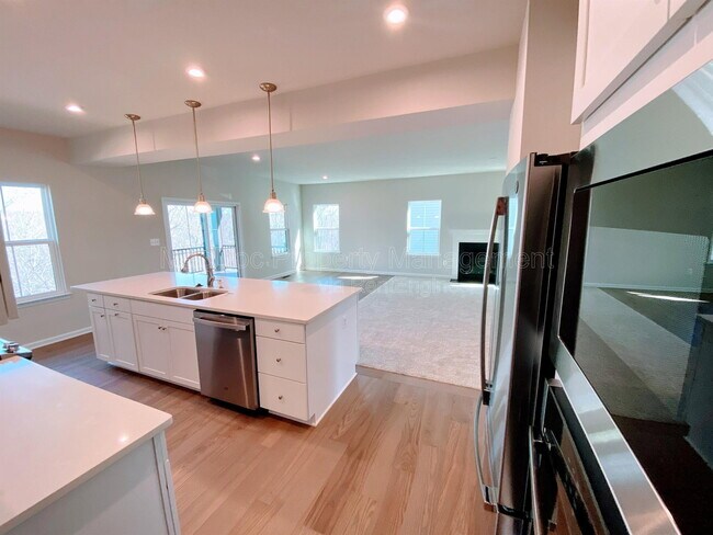 Building Photo - 1226 City View Ln