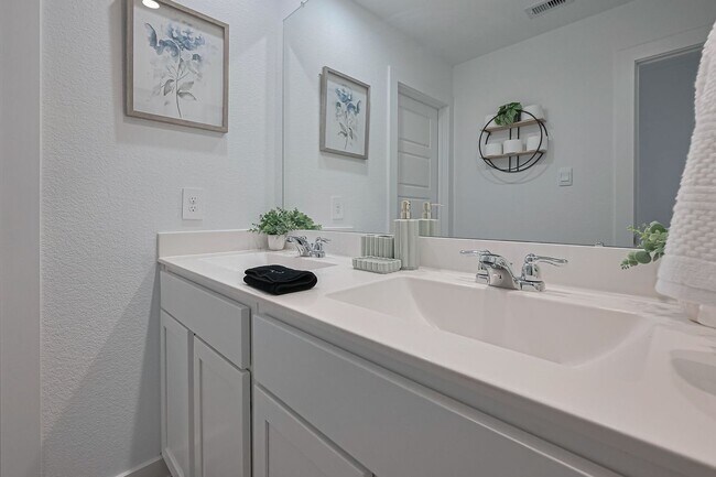 Building Photo - 10405 Hadley Pk Trl