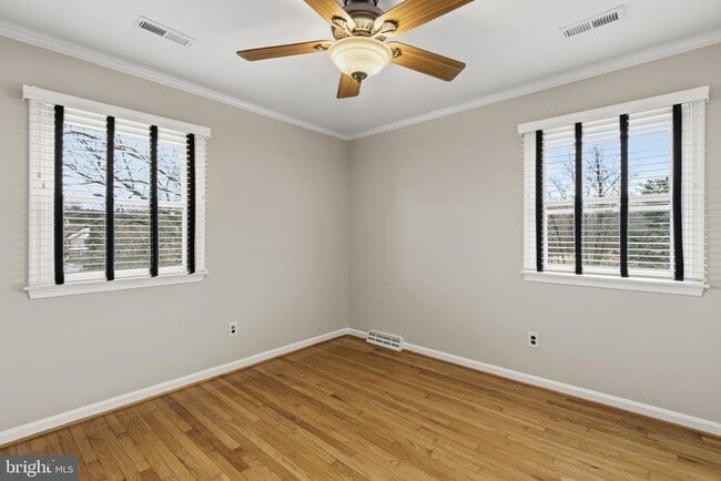 Building Photo - 2713 Wesleyan Dr