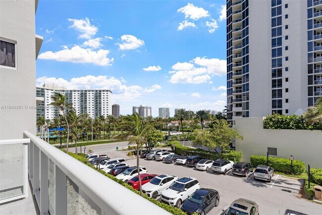 Building Photo - 19201 Collins Ave